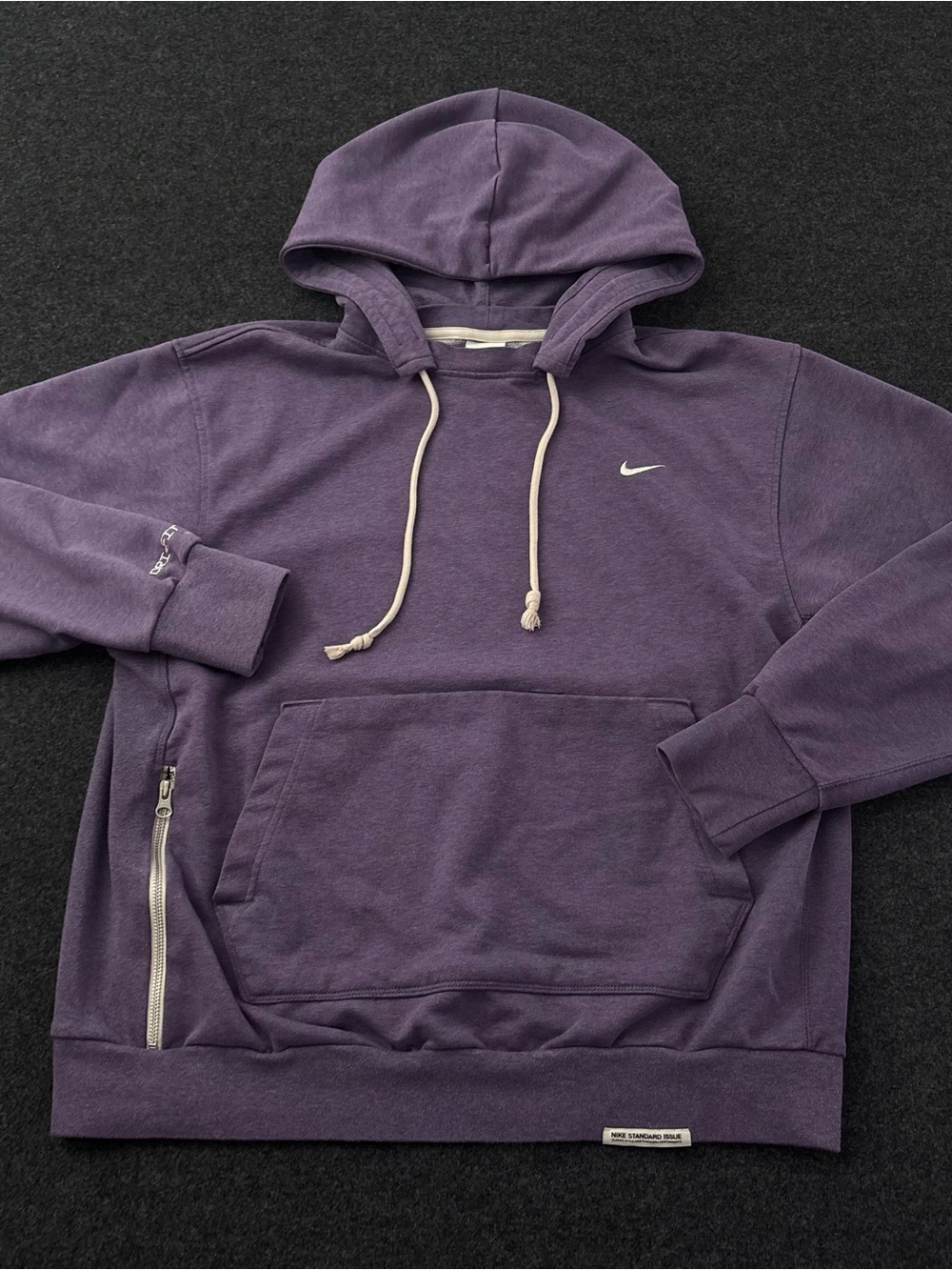 Nike Basketball Hoodie Mens L Standard Issue Pullover Afterhood Purple Streetwea